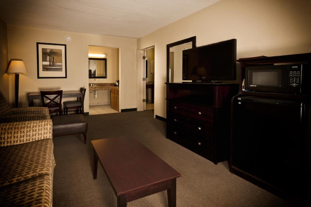 Kuchyň nebo kuchyňský kout v ubytování Grand Texan Hotel and Convention Center