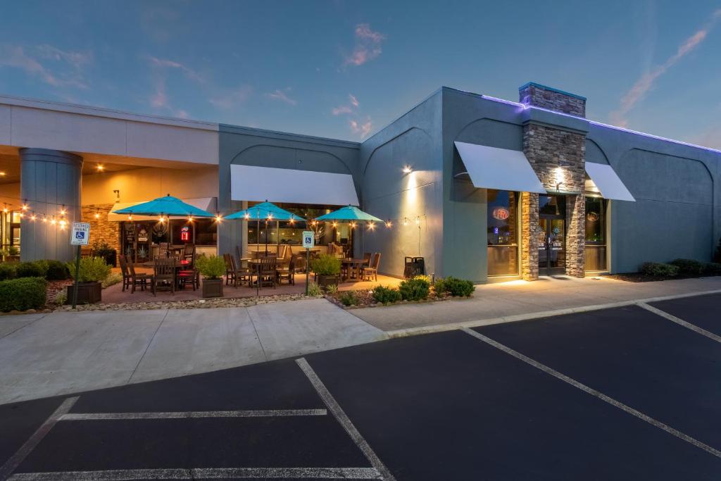 Clarion Inn Asheville Airport photo