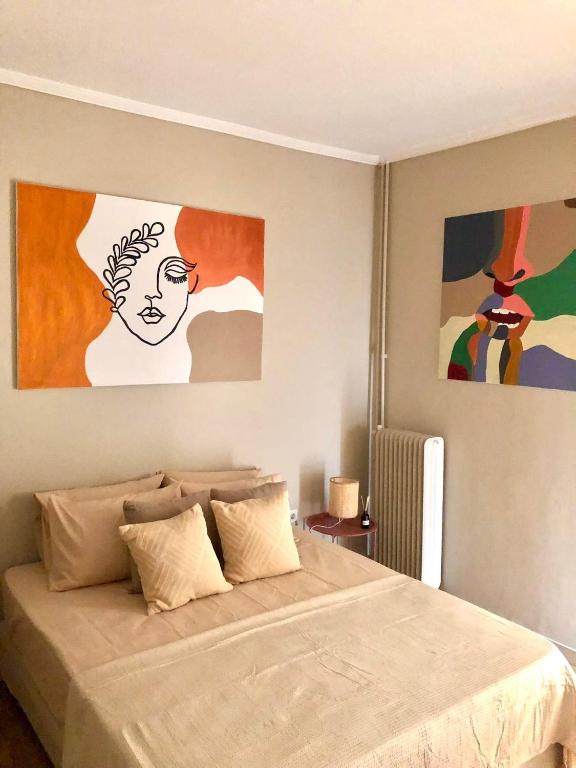 Zdjęcie z galerii obiektu Bright Spacious Modern 3rd flr City Oasis-Sleeps 5 w Atenach
