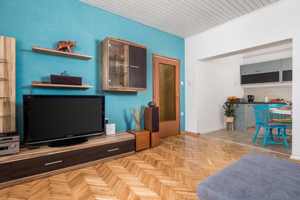 TV a/nebo společenská místnost v ubytování Zen 6
