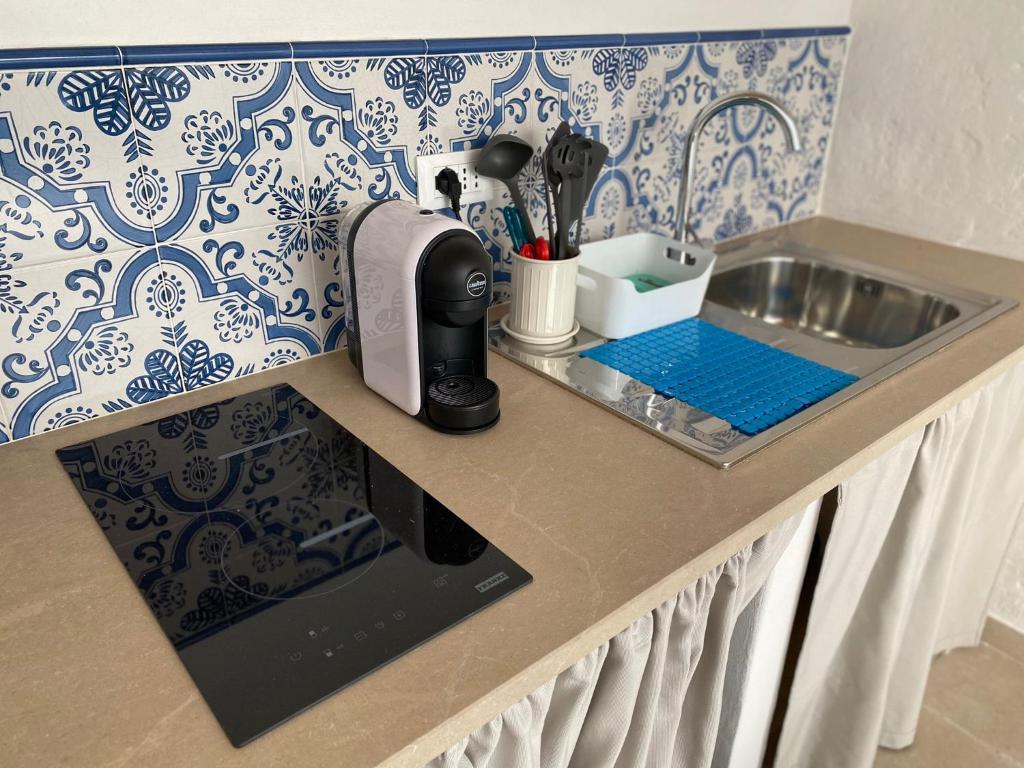 A kitchen or kitchenette at PrivateTerrace, 5min Center, 2Kitchens ,MiCasa