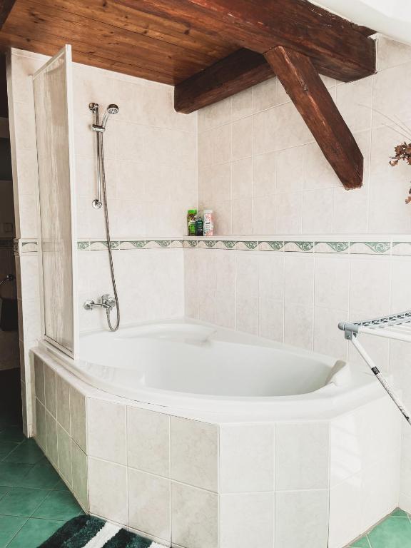 Bagno di Rodinné apartmány Angelika