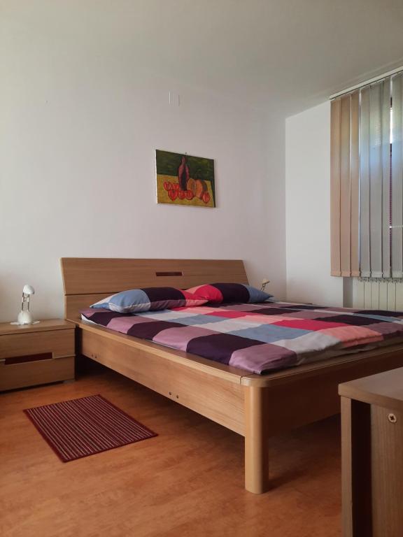 Postel nebo postele na pokoji v ubytování Rooms Čehovin