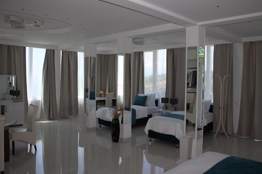 Istumisnurk majutusasutuses Villa Eagle Eye Montenegro