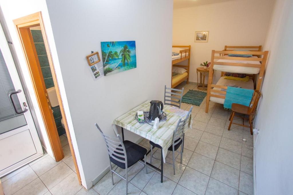 Guesthouse Sanja - Apartments 212 - 