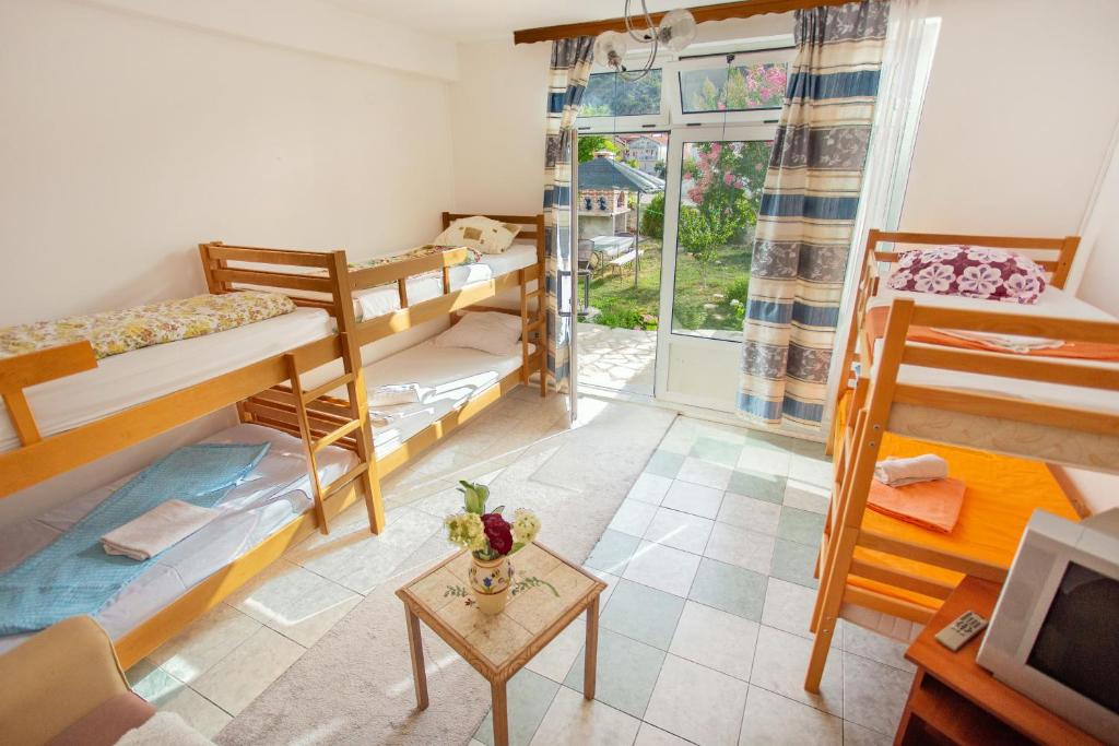 Guesthouse Sanja - Apartments 212 - 
