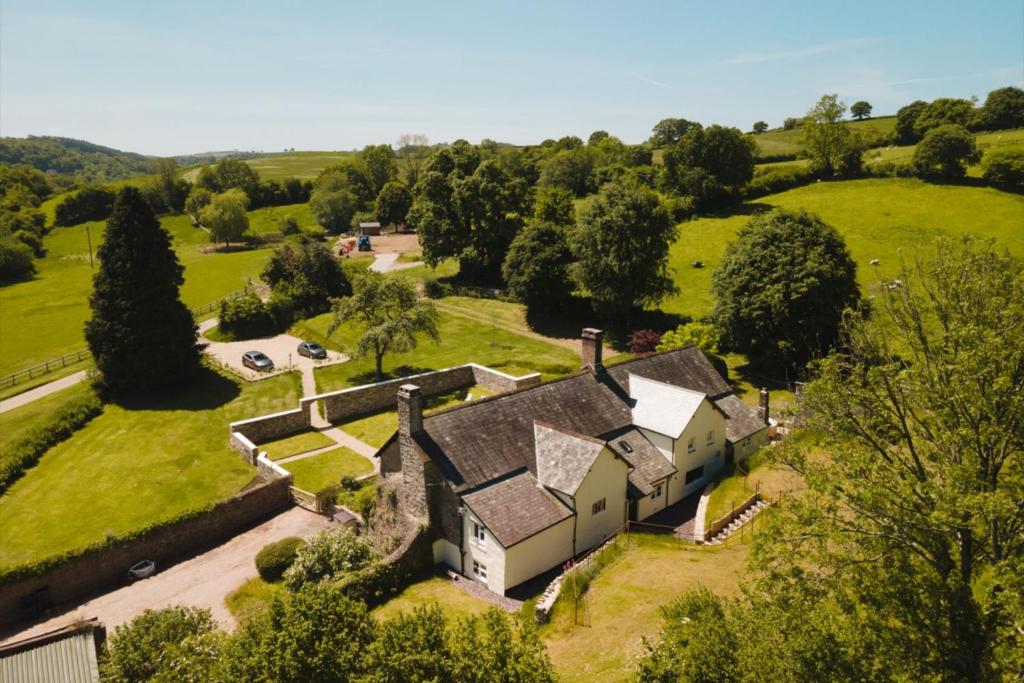 Summergreen Farmhouse, Bampton Updated 2023 Prices