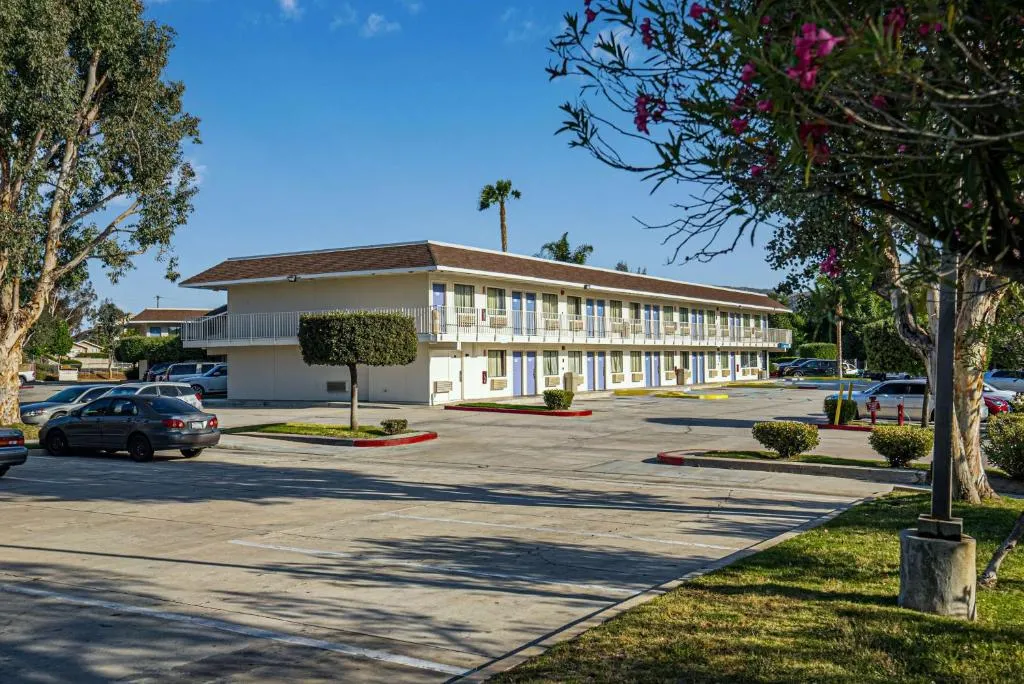 Motel 6-Temecula, CA - Historic Old Town in Lake Elsinore