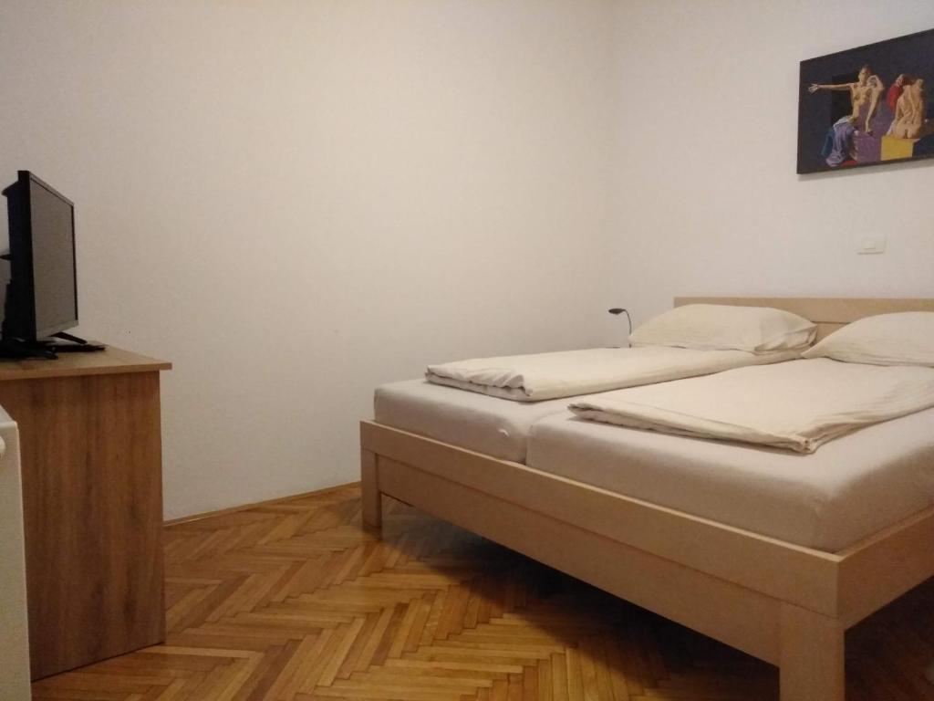 Prenočišča Miklavčič - Двухместный номер