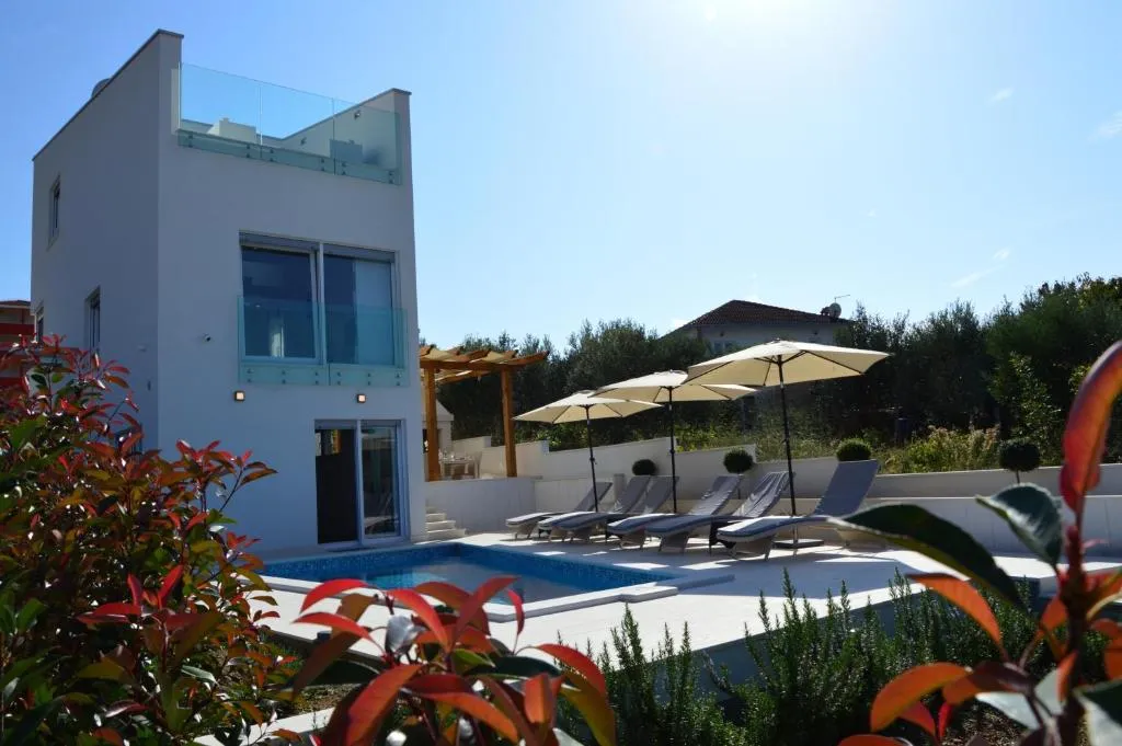 Villa Leona, Centola, Croatia