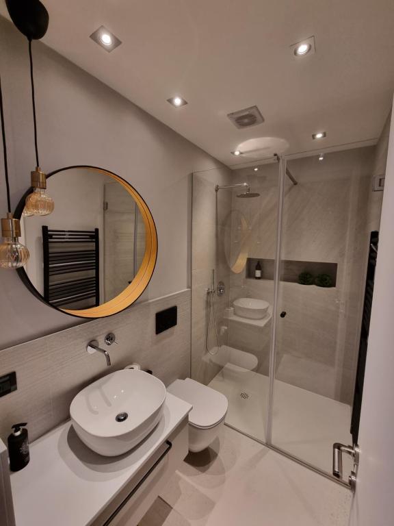 Arena Design Apartments with FREE Private Parking and with a terrace - 19