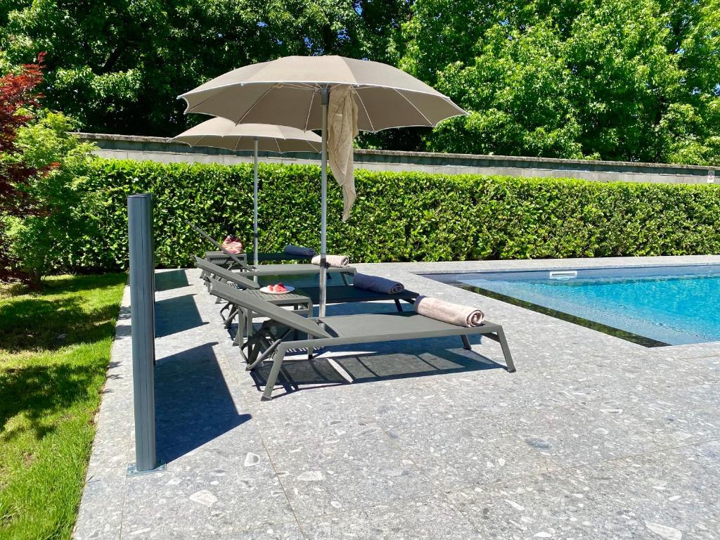Bazén v ubytování Living Hotel Milano nebo v jeho okolí