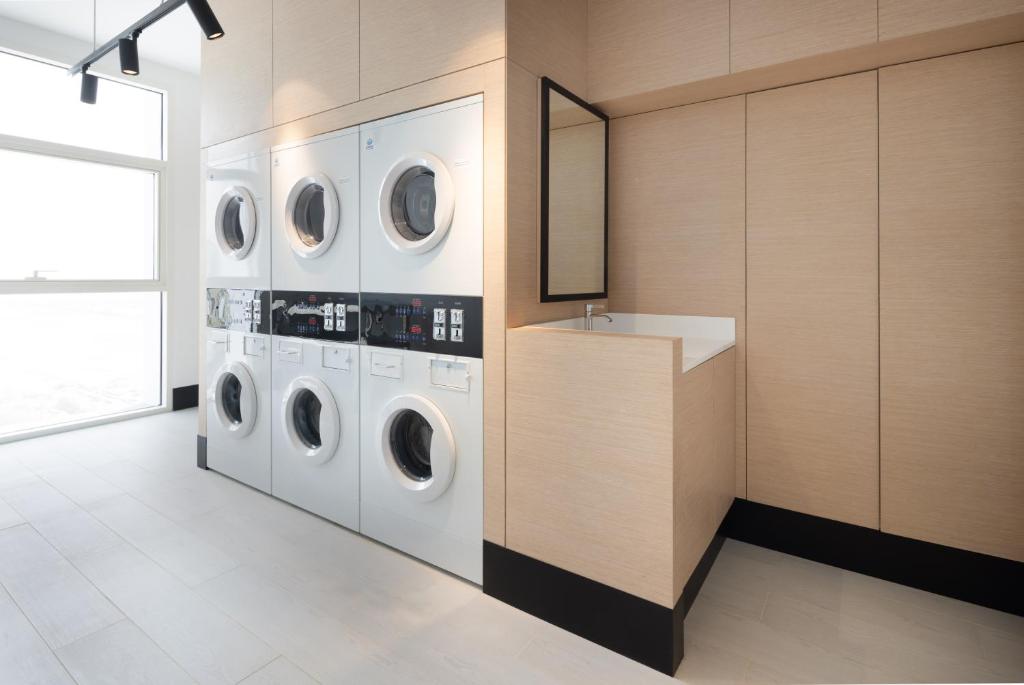 Ecos Dubai Hotel at Al Furjan - Resim 35