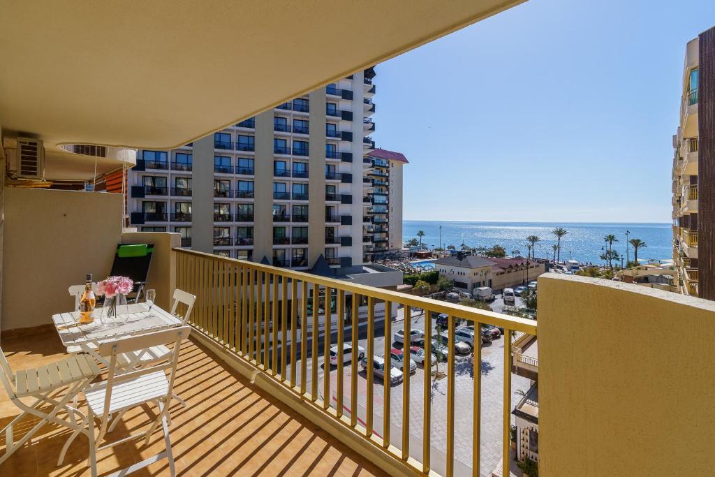 Balkón nebo terasa v ubytování MalagaSuite Living Coast Fuengirola