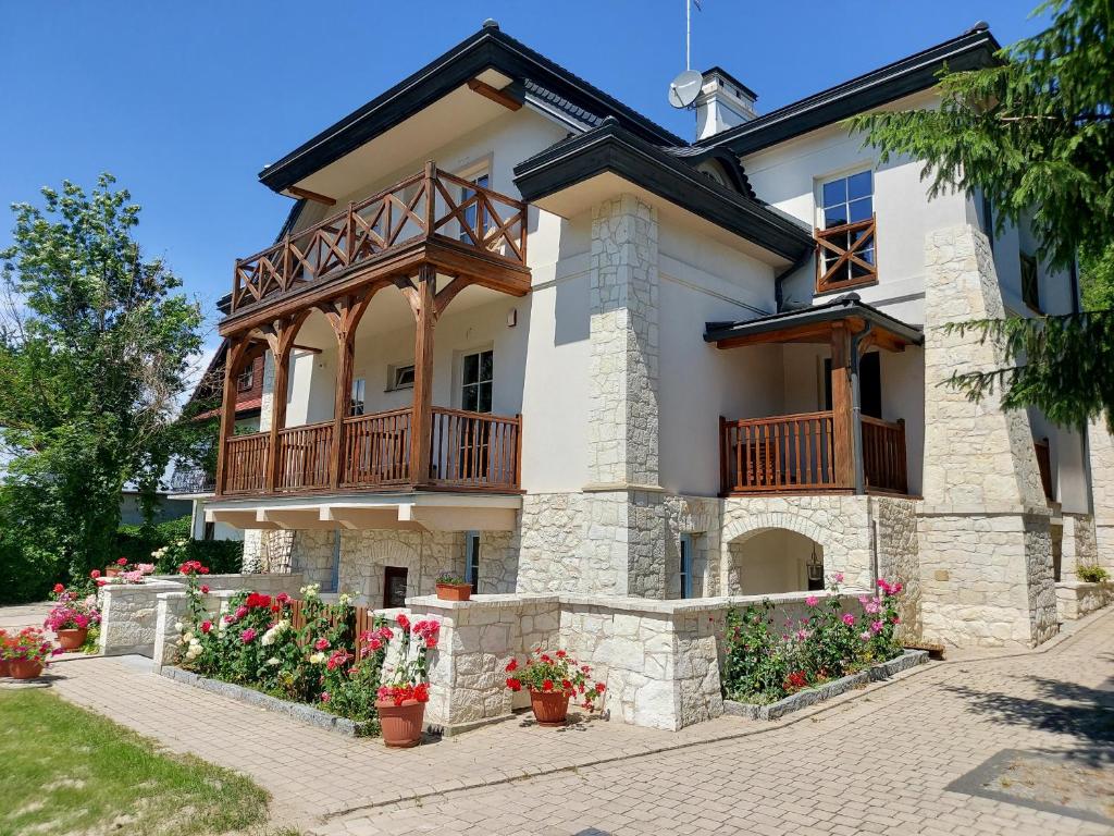 Το κτήριο όπου στεγάζεται  το bed & breakfast