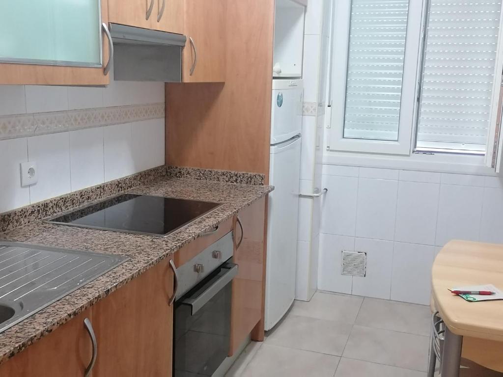 Kuchyňa alebo kuchynka v ubytovaní Piso con excelente ubicación