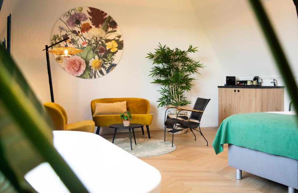 Posezení v ubytování Hotel van der Meer