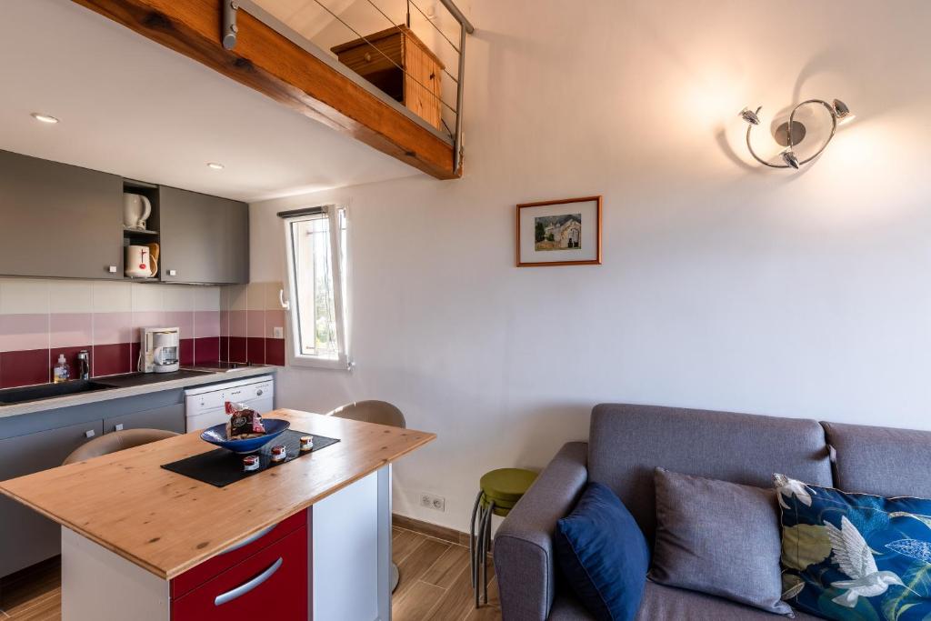 Cucina o angolo cottura di Ambroggio - Grand studio avec mezzanine - Vue Mer