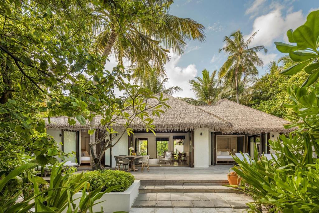 COMO Maalifushi - View 3