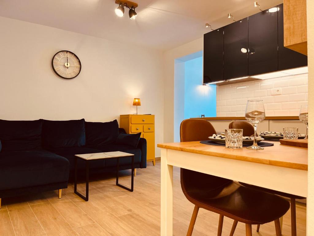 Kuchyňa alebo kuchynka v ubytovaní Apartman Lobel
