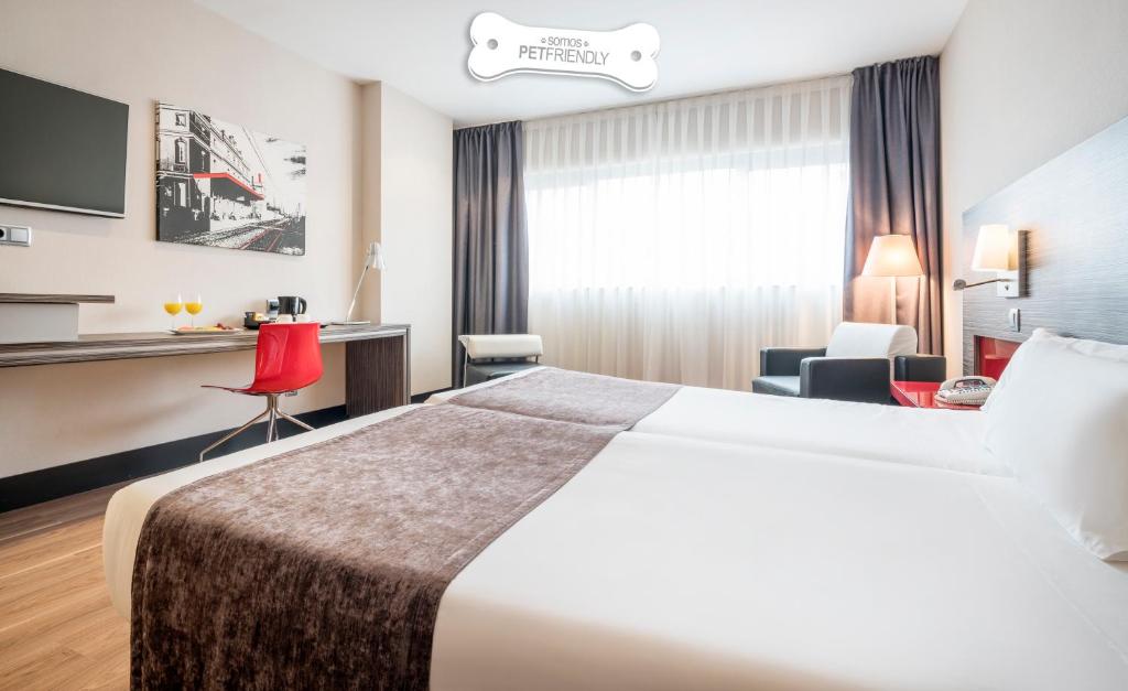 Ilunion Barcelona - Rala Doble Para Mascotas