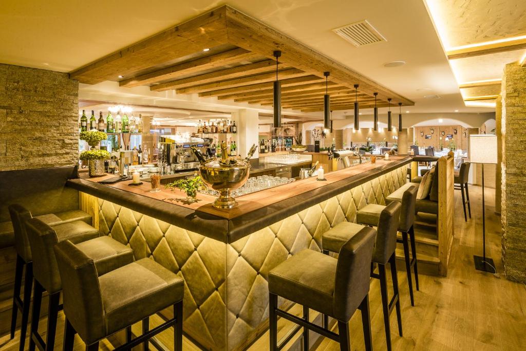 Ein Restaurant oder anderes Speiselokal in der Unterkunft Hotel Panorama 
