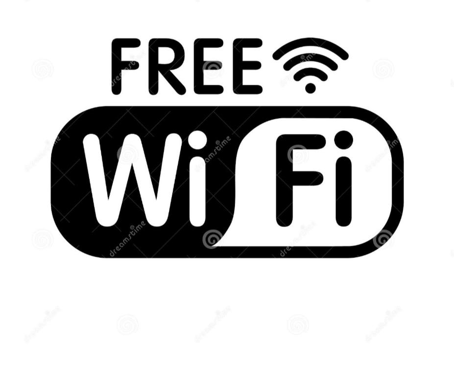 una señal en blanco y negro con la palabra wifi gratis en Isla Way Stays, en Keith