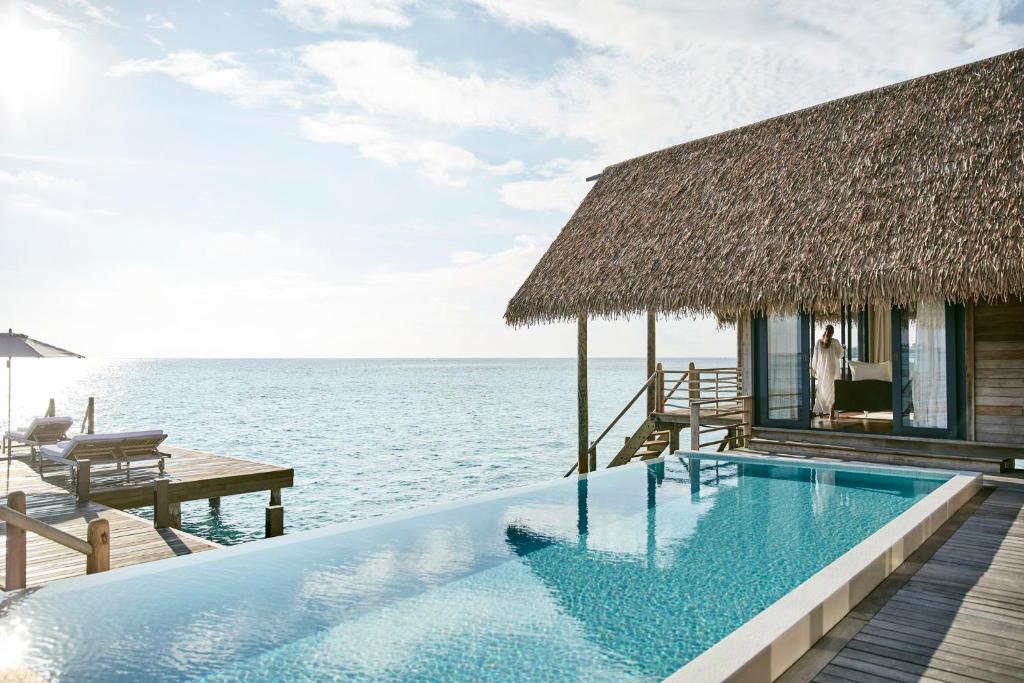 Kolam renang di atau dekat dengan COMO Cocoa Island