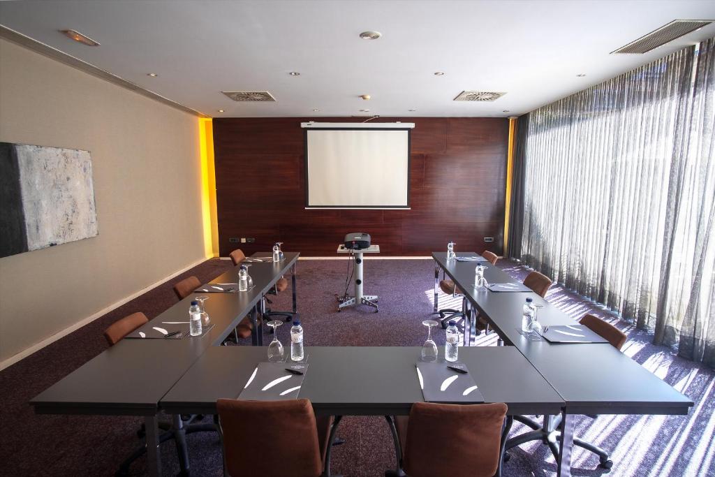 Hotel Vilamarí - Resim 35