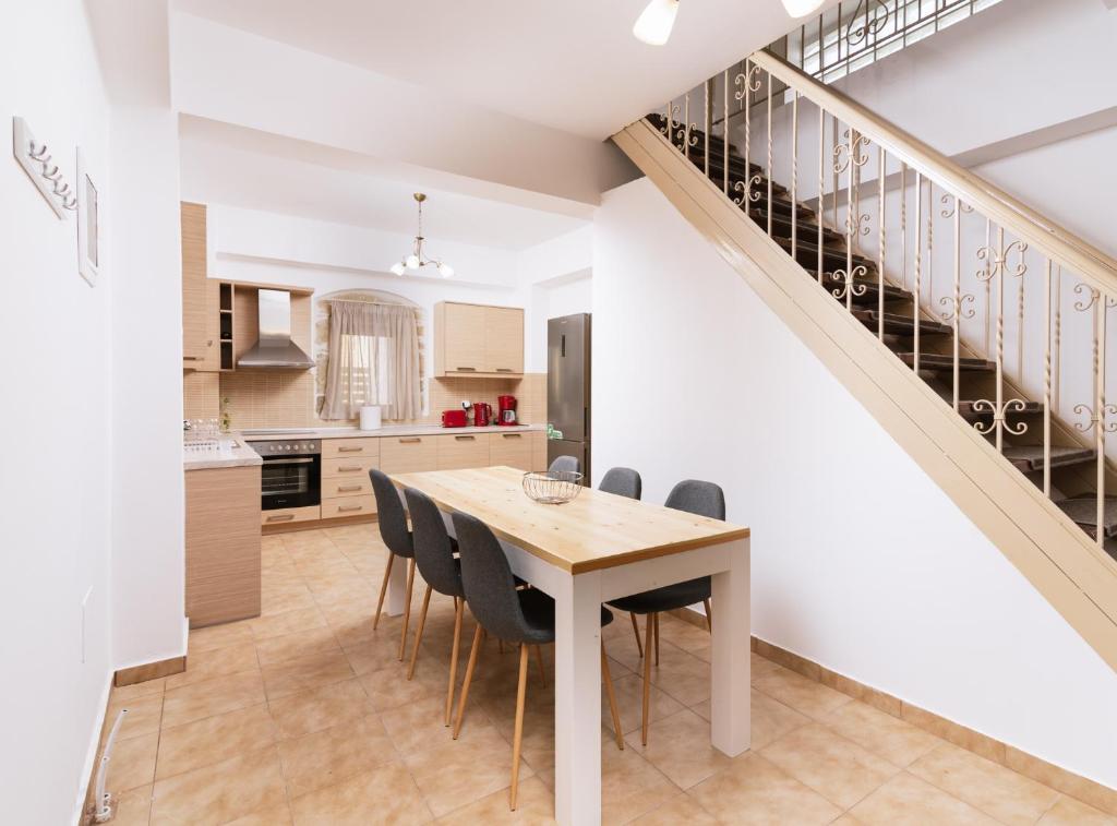 Kuchyň nebo kuchyňský kout v ubytování Halkidio House