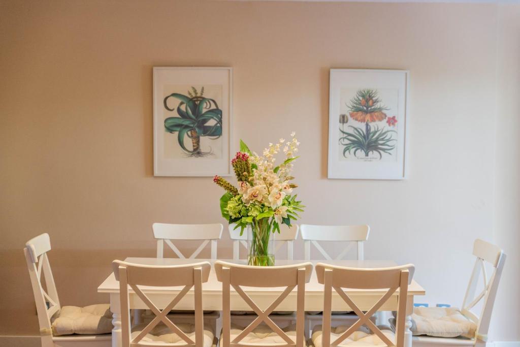 Posezení v ubytování Casa la Concha - Marbellamar Beach Townhouse
