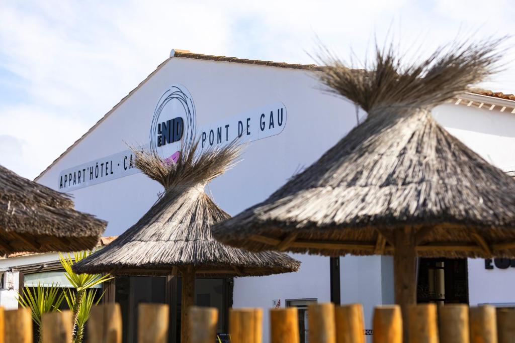 Photo de la galerie de l'établissement Logis Le Nid du Pont de Gau, à Saintes-Maries-de-la-Mer