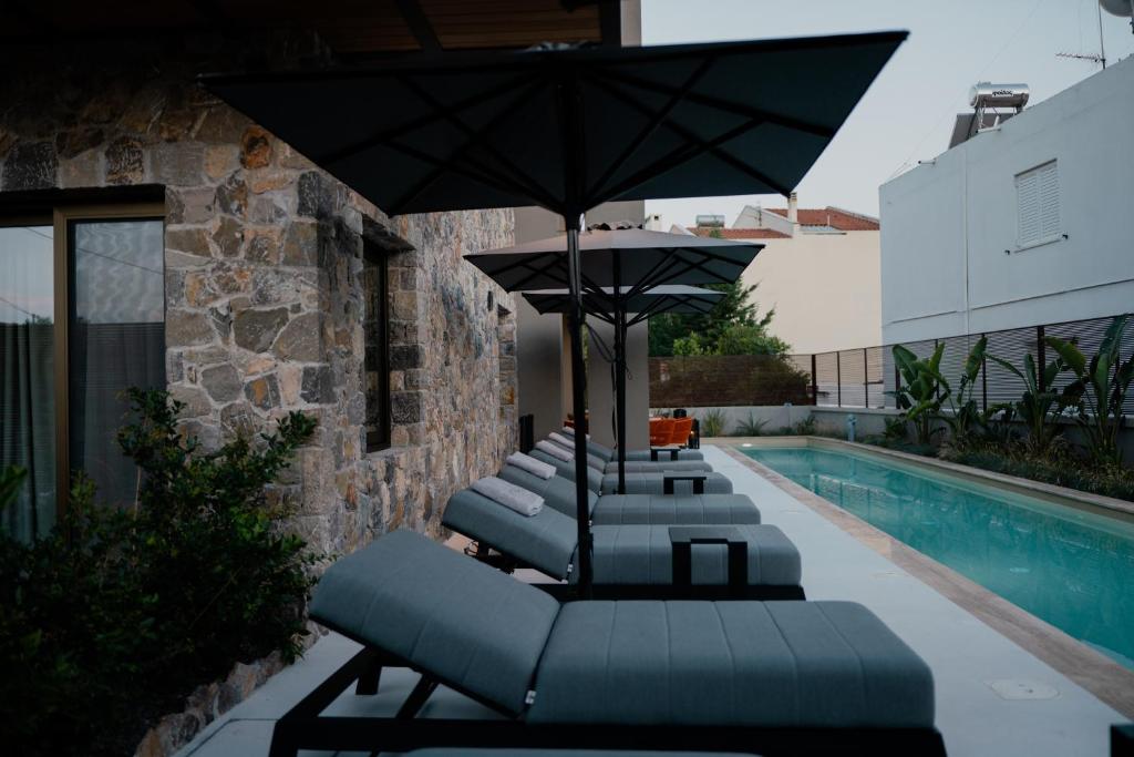 Bazén v ubytovaní Capital Luxury Suites alebo v jeho blízkosti