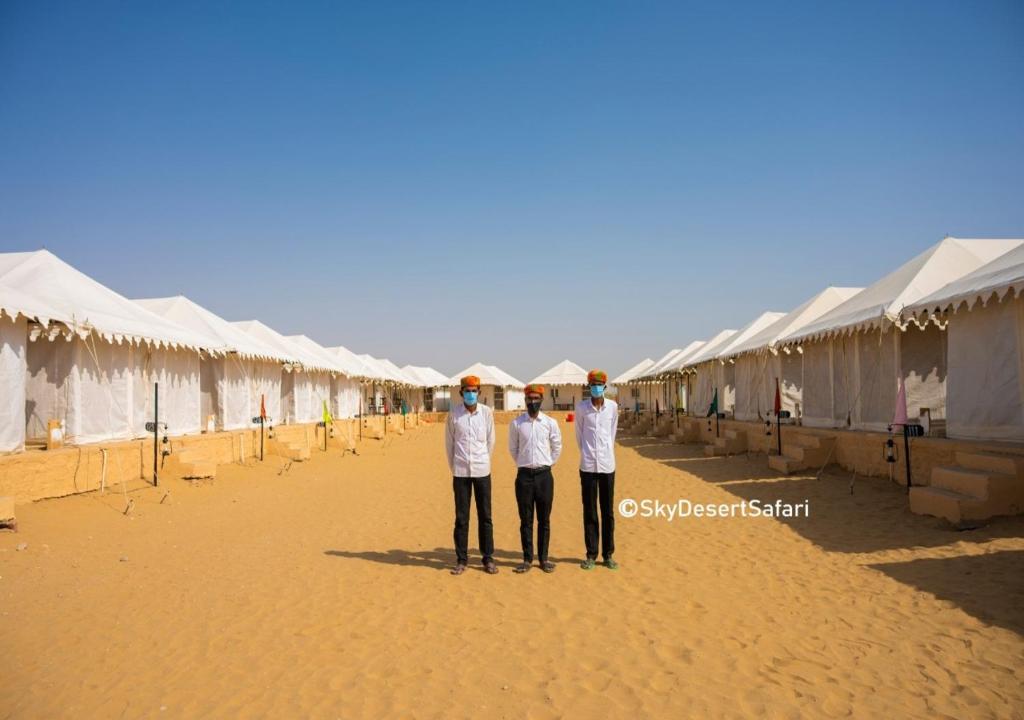入住Sky Desert Safari Camp Jaisalmer的客人