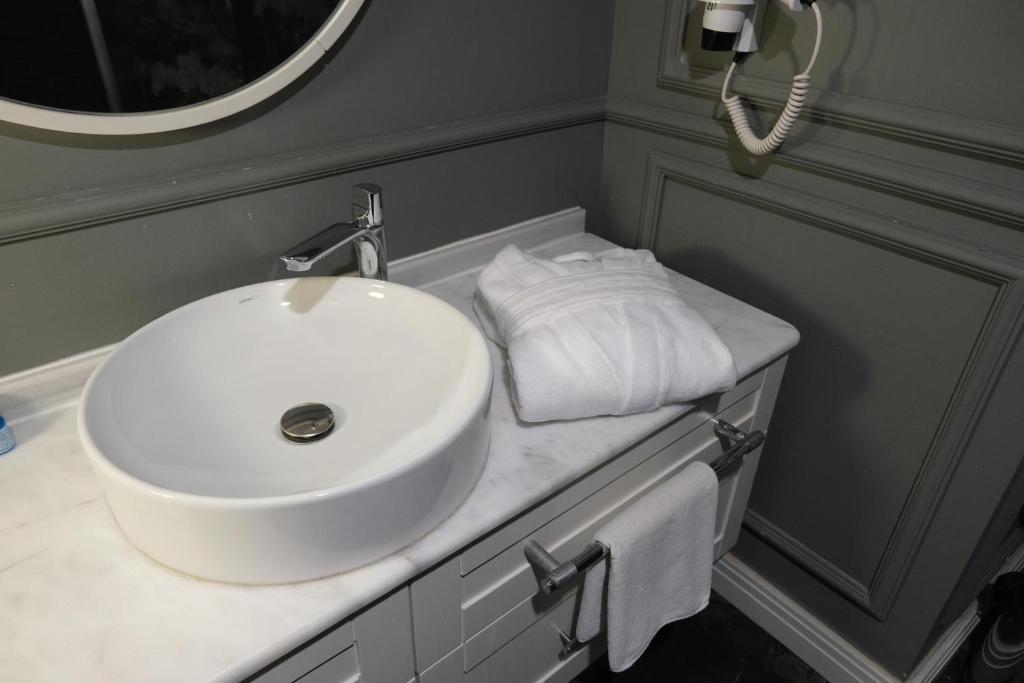 B LOFT HOTEL - Executive Suite