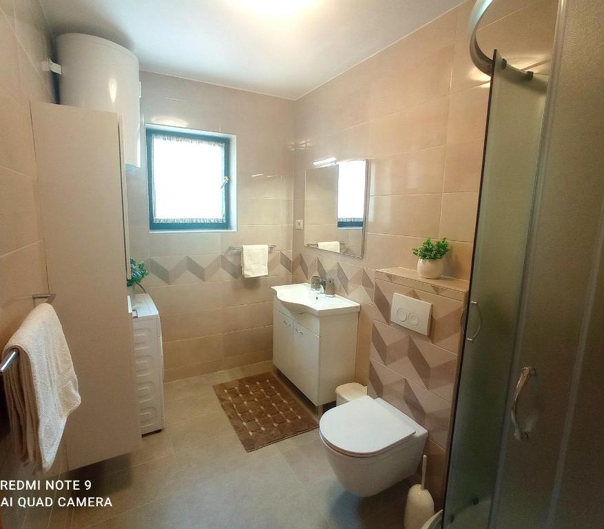Koupelna v ubytování Apartment Milotić