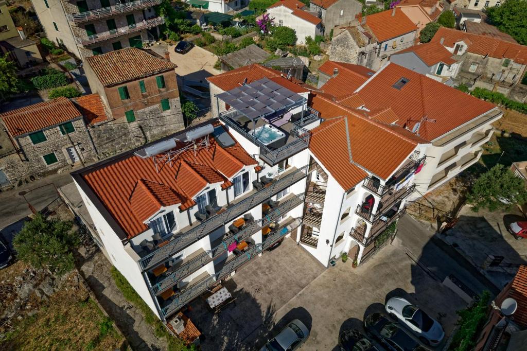 Budova, v ktorej sa apartmán nachádza