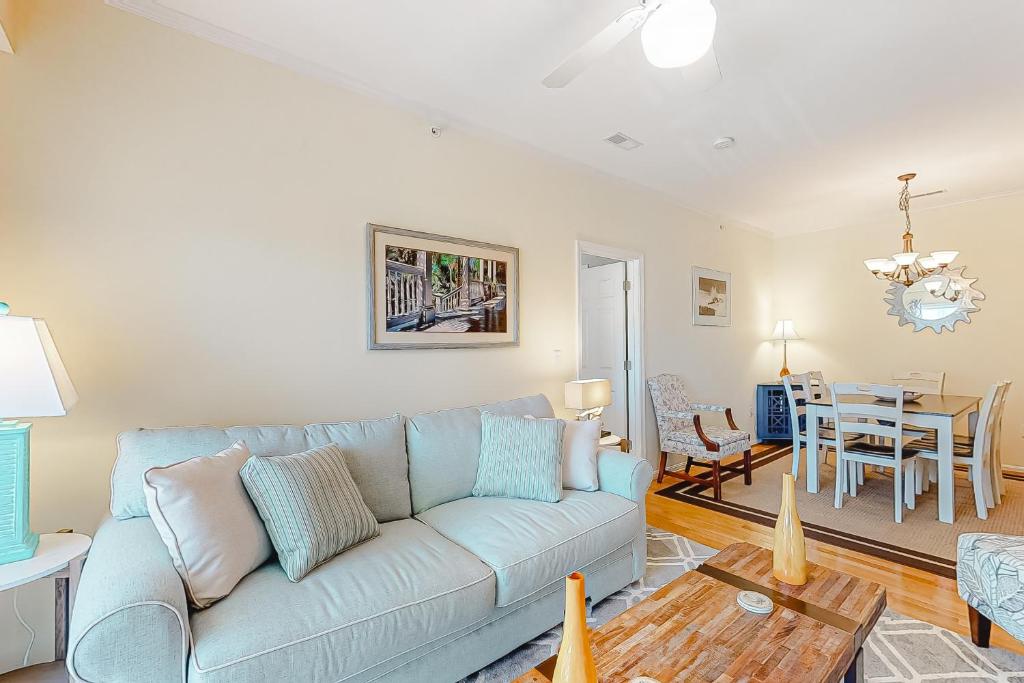 Eagles Landing - 4300 Sandpiper #4314 - Housity