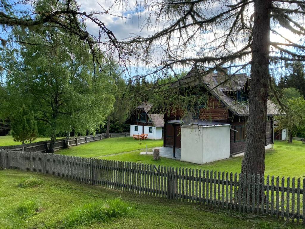 Zahrada ubytování FERIENHAUS WALDTRAUM
