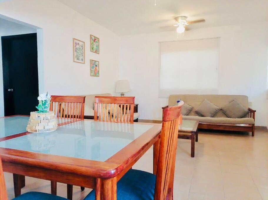 Posezení v ubytování Hermosa casa Tuxpan con Aire Acondicionado 2BED 1BATH
