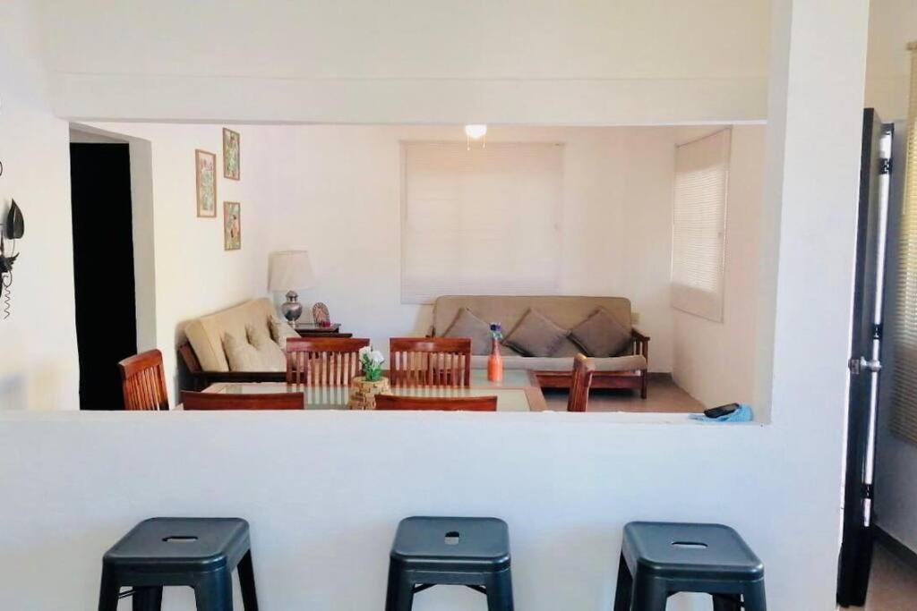 Posezení v ubytování Hermosa casa Tuxpan con Aire Acondicionado 2BED 1BATH
