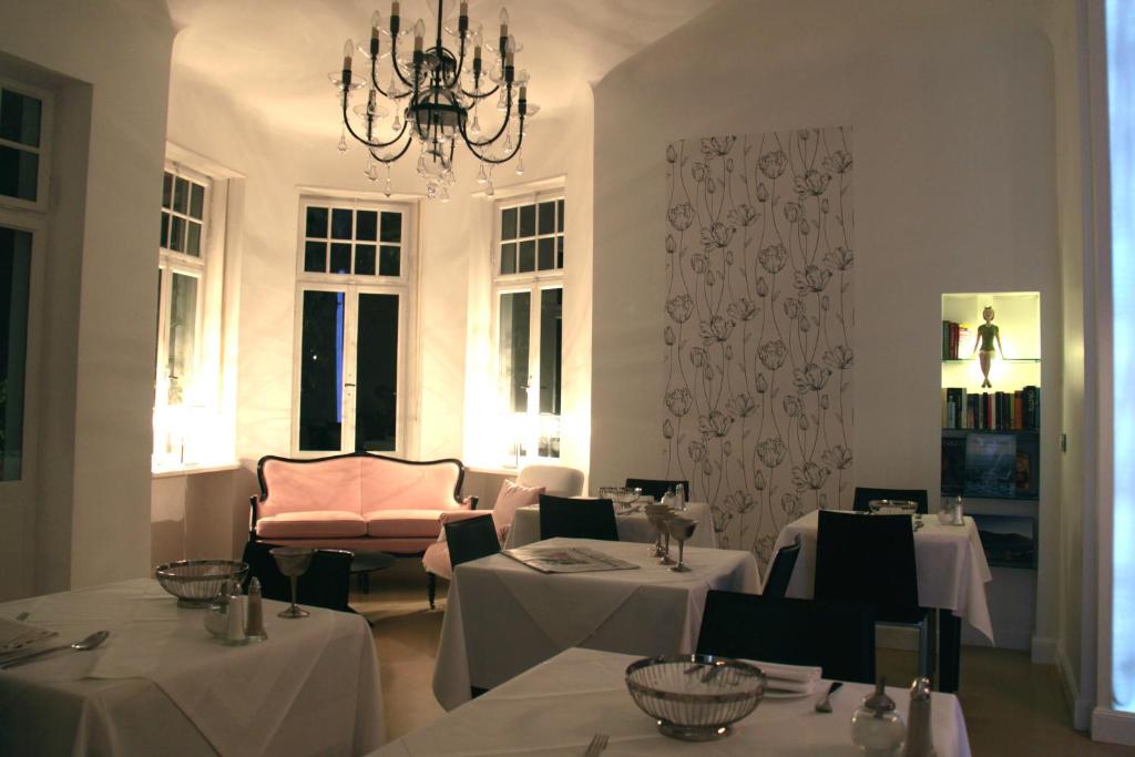 Posezení v ubytování Hotel Heidelberg Astoria