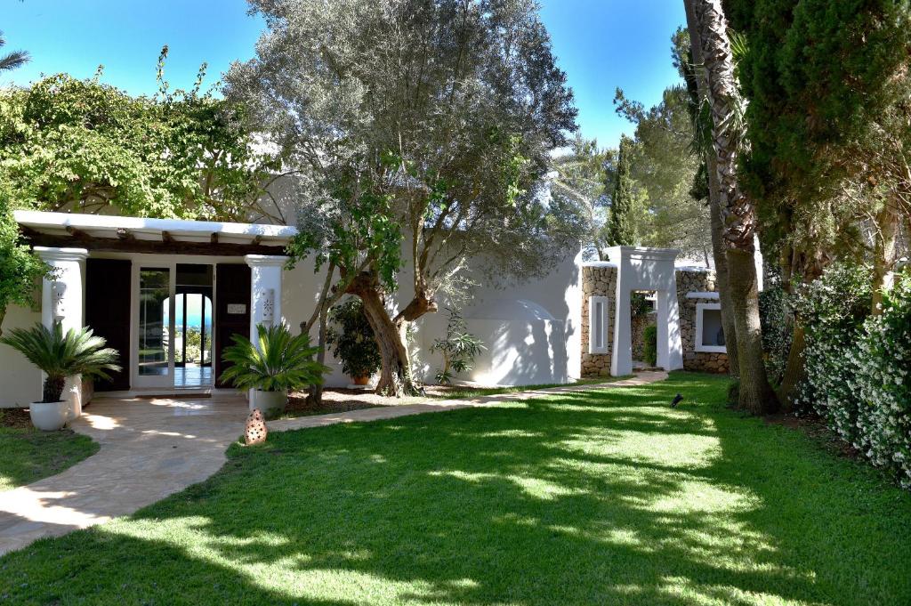 Seven Senses Luxury Hilltop villa with sea views, Santa ...