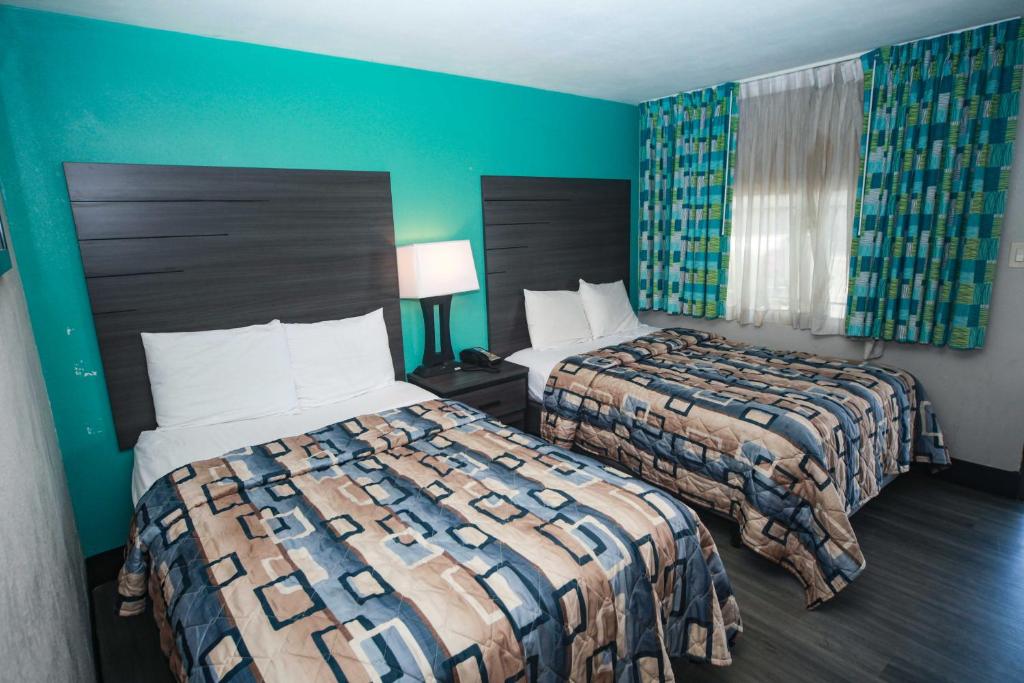 Relax Inn Bradford - Standard Double Room - Smoking