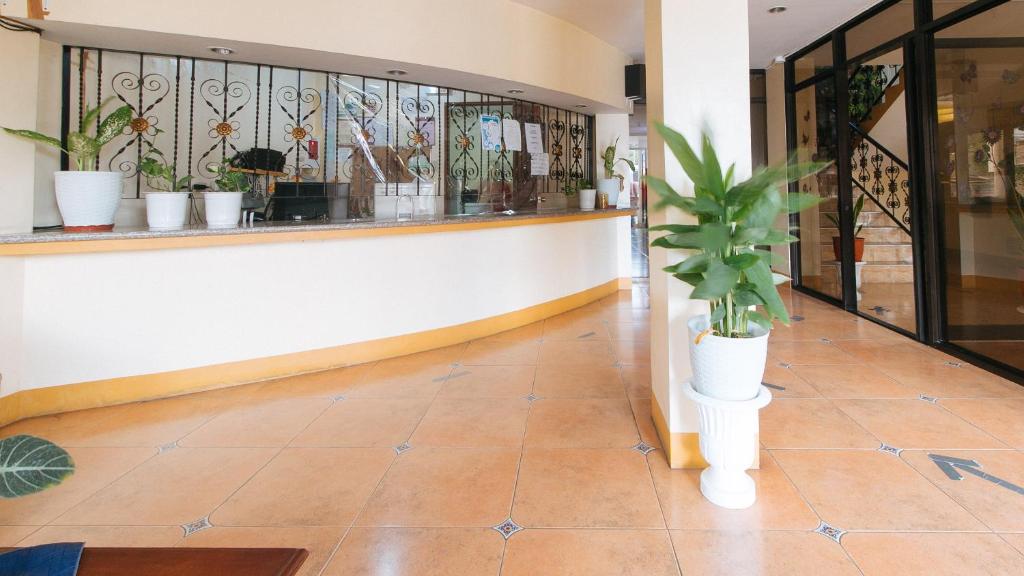 Vstupní hala nebo recepce v ubytování RedDoorz @ Golden Park Inn La Union