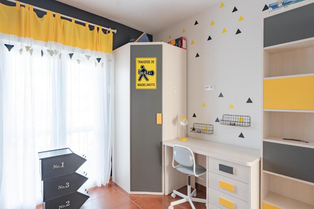 A kitchen or kitchenette at Costa Ballena Unifamiliar