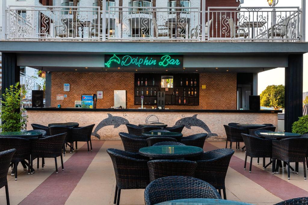 Posezení v ubytování Kayamaris Hotel