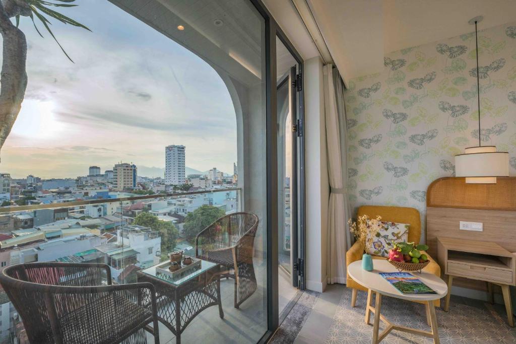 Deluxe Double with River View and Balcony - Free One-way Airport Transfer