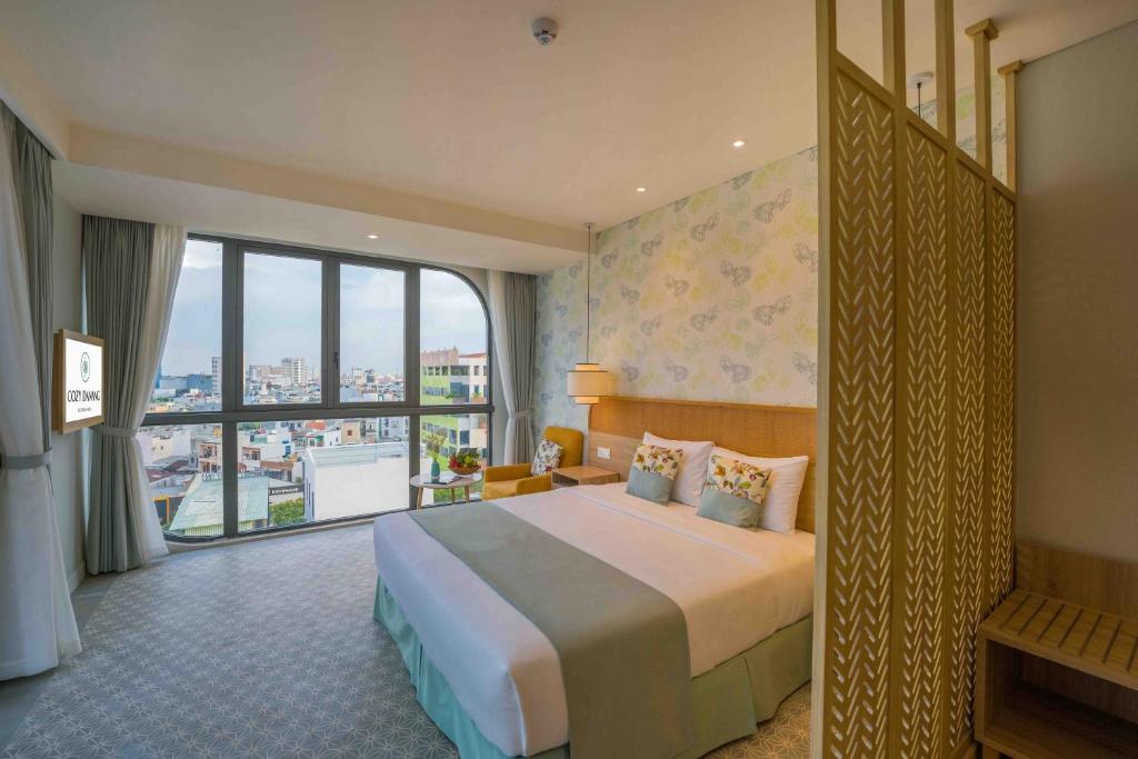 Family Suite with Balcony - Free One-way Airport Transfer