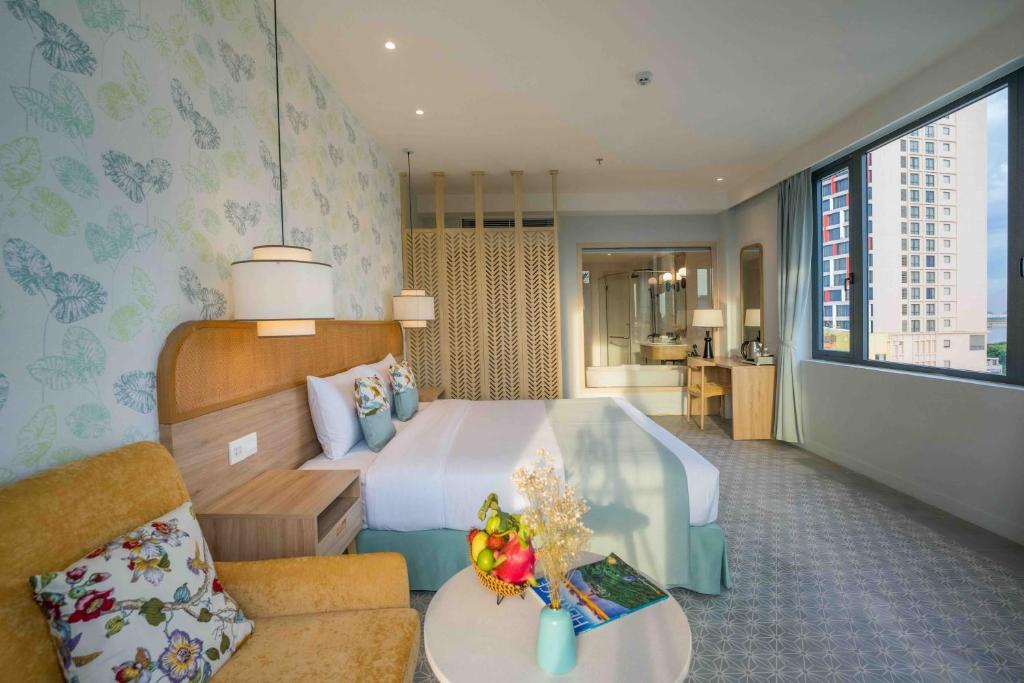 Family Suite with Balcony - Free One-way Airport Transfer